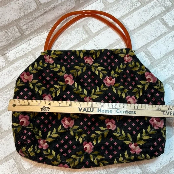 Vintage Black Pink Floral Tapestry Embroidered Bag Purse Lucite Handles - Picture 3 of 9